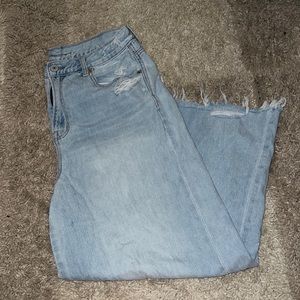 American Eagle short wide leg crop jeans light wash distressed pockets raw hem
